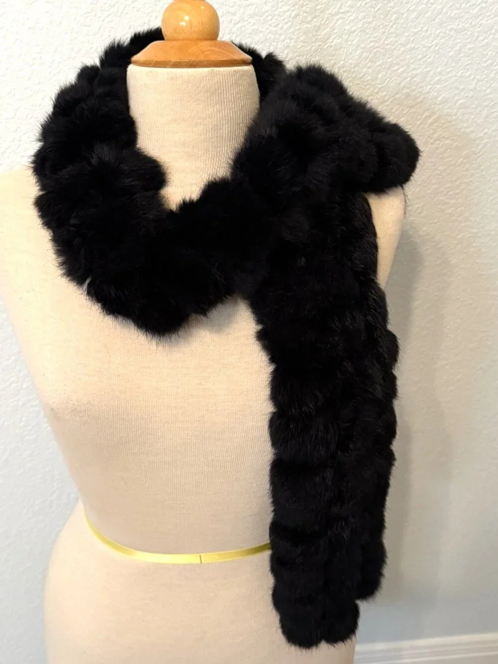 Black Rabbit Fur Pom-Pom Scarf Wrap Cejon Mob Wife Glam Super Soft Luxury - Picture 2 of 6
